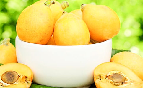 摘尽枇杷一树金初三作文