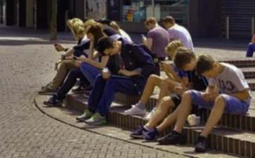 大学生，请不要模仿名人辍学创业励志文章