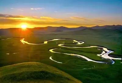 火锅里,拒绝了我的那片鳝鱼