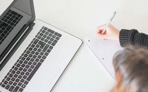 做个小孩不容易作文精选7篇