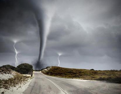 描写龙卷风的句子及图片