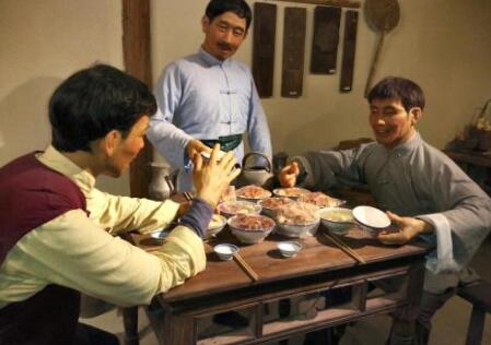 划拳的口号怎么说?手势怎么比?