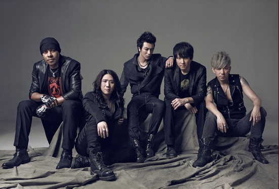 信乐团《海阔天空》歌词